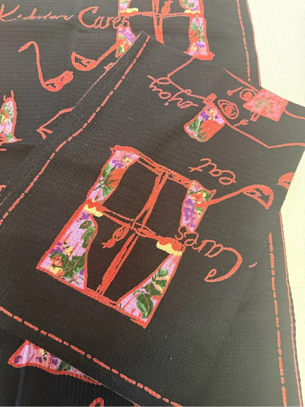 April Cornell Black and Pink Kitchen Linen Set